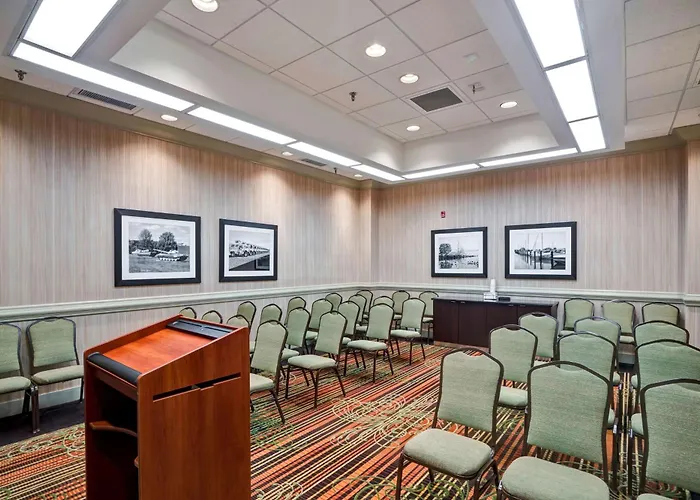 Hampton Inn Baltimore / Glen Burnie